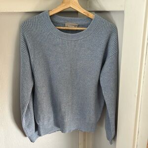Everlane 100% cashmere light blue ribbed crewneck sweater